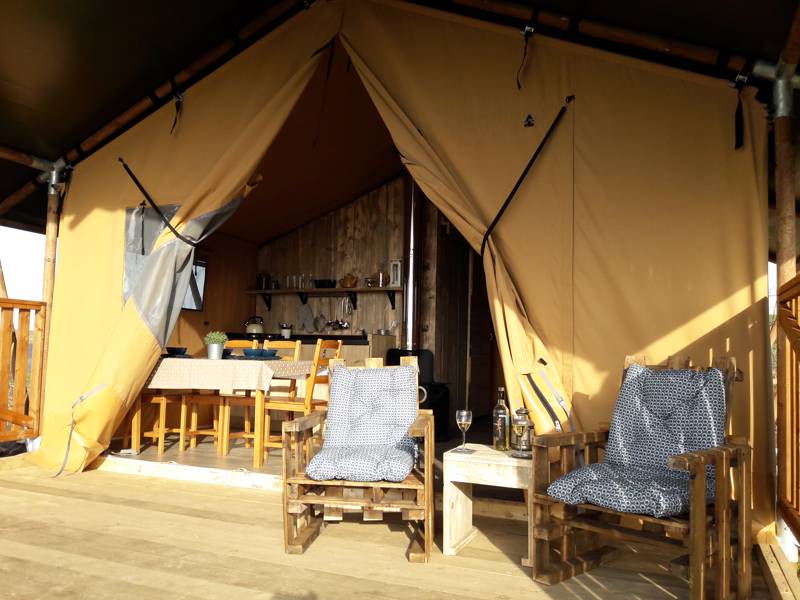 Family-friendly safari tent