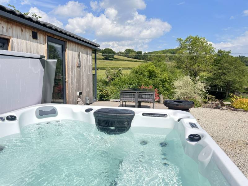 The Kingfisher Cabin