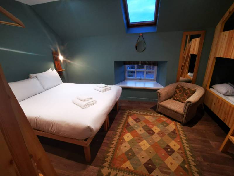Lodge - Room 4, Sleeps 6
