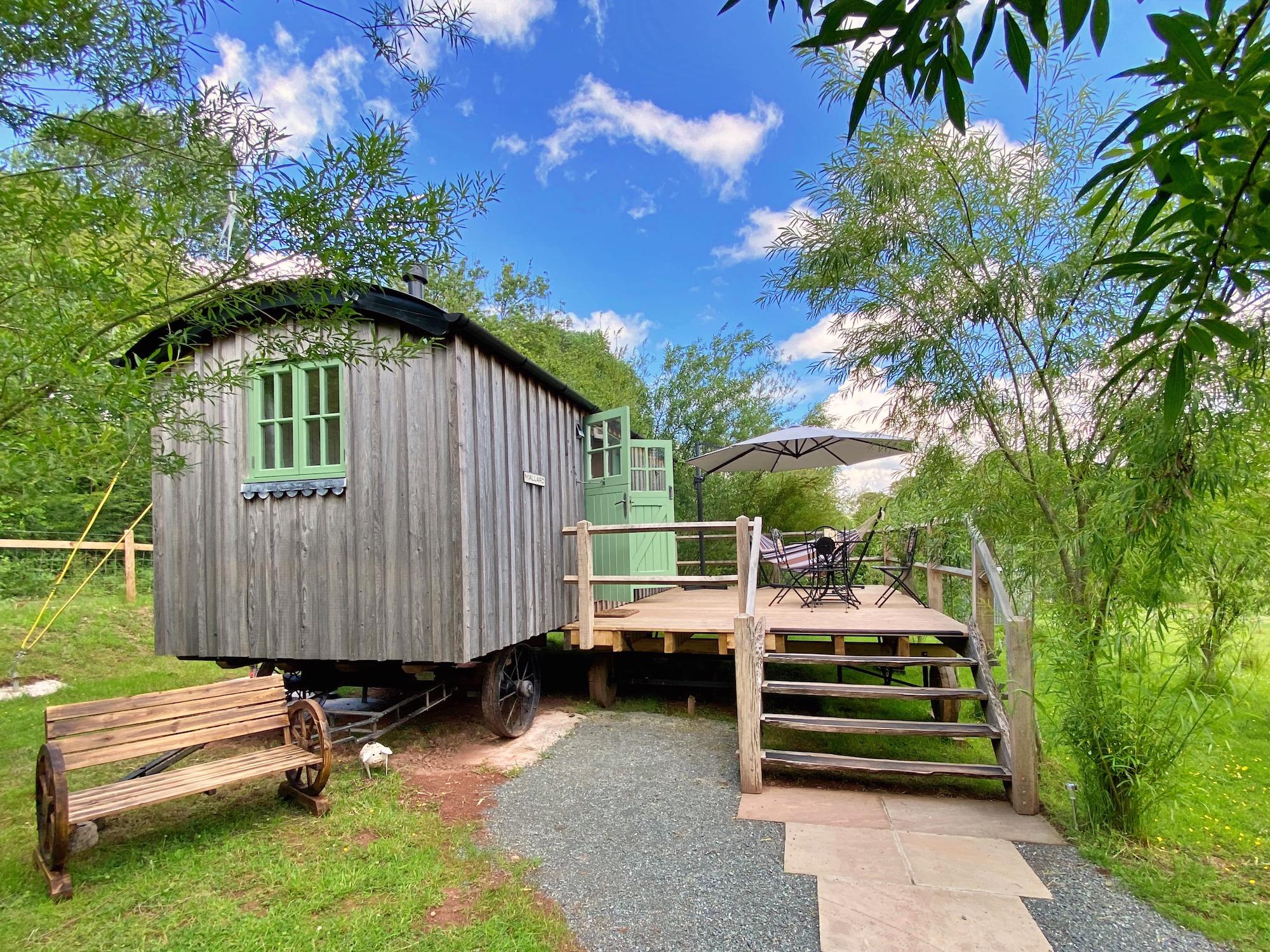 Glamping in Sennybridge – Glampingly