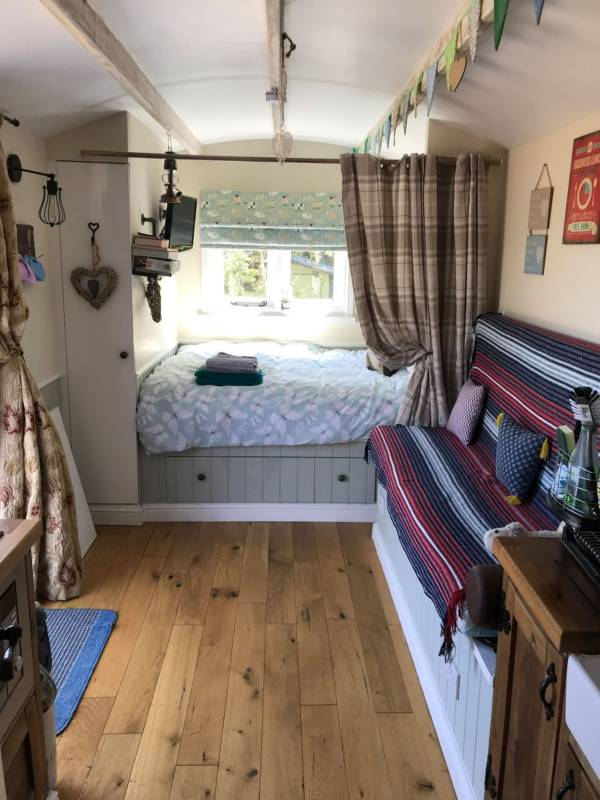 Shepherd Hut Orchard