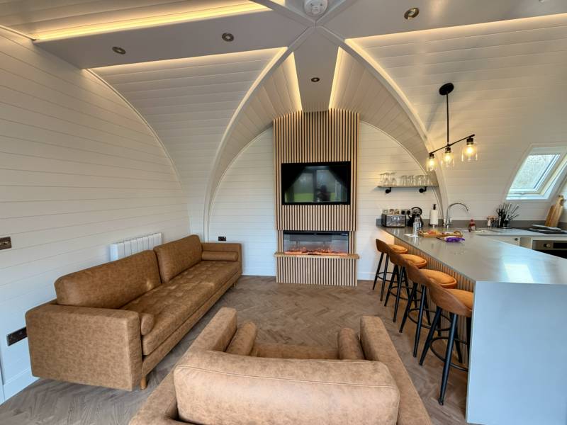 NEW Executive - Woodpecker View