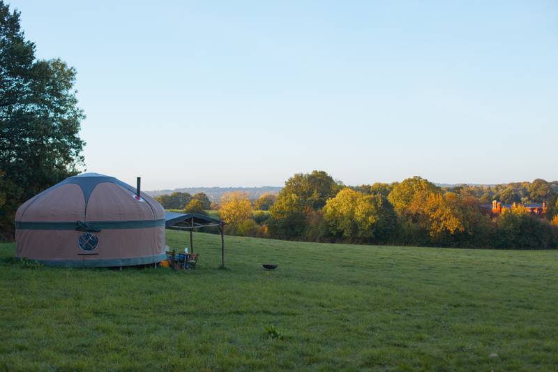 Oak Yurt - 18ft with outdoor kitchen