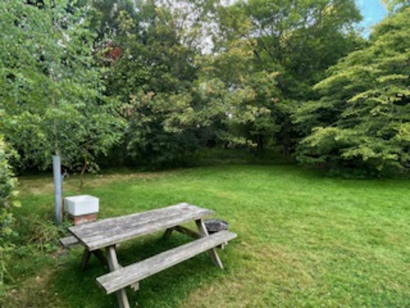 Glade Grass Tent Pitch - Electric Hook Up