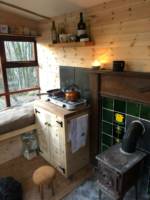 Hideaway Hut with private hottub