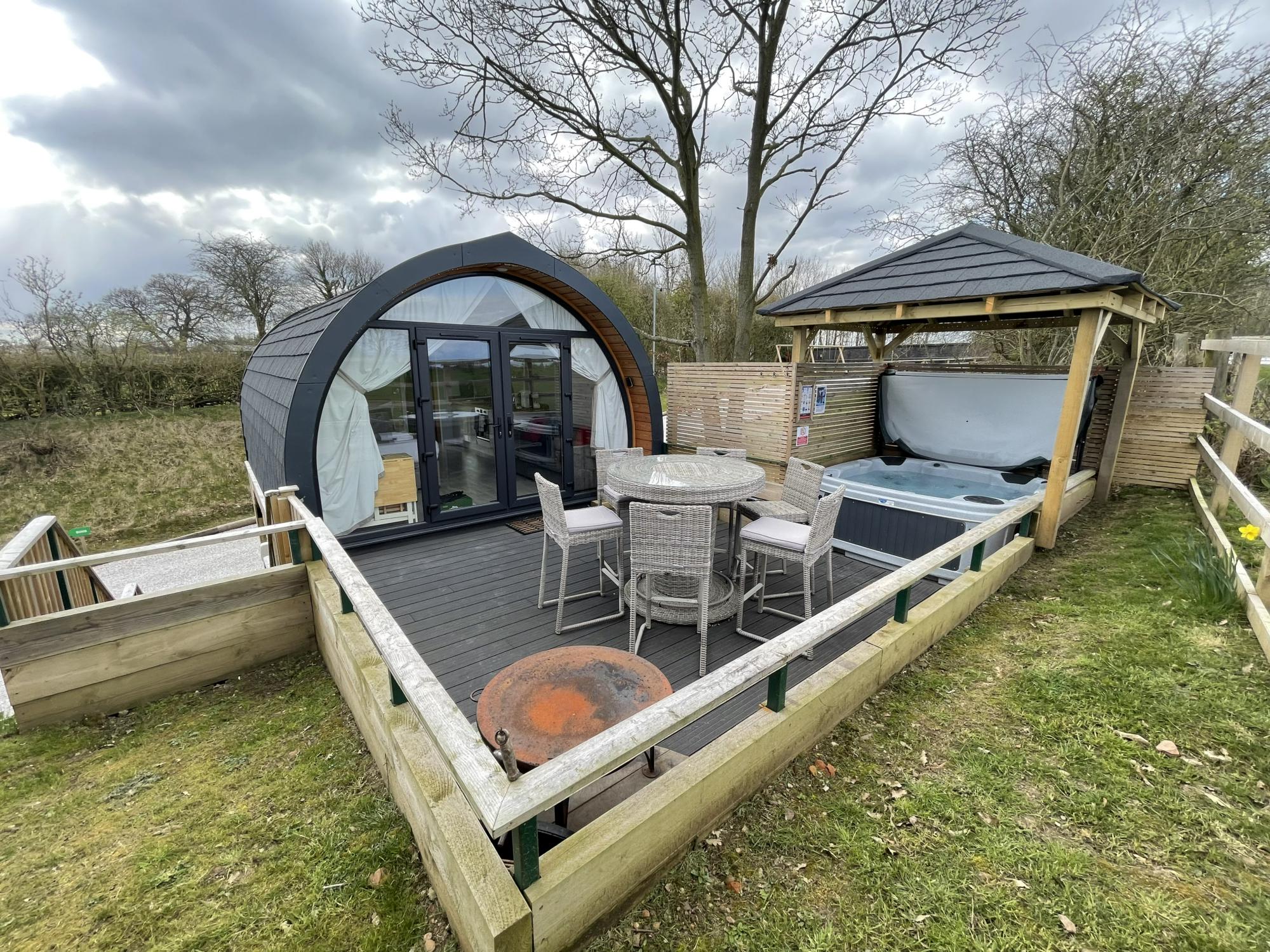 6 Berth - Barn Owl Lodge 1 at Park Hall Pods - Cool Camping (22144)