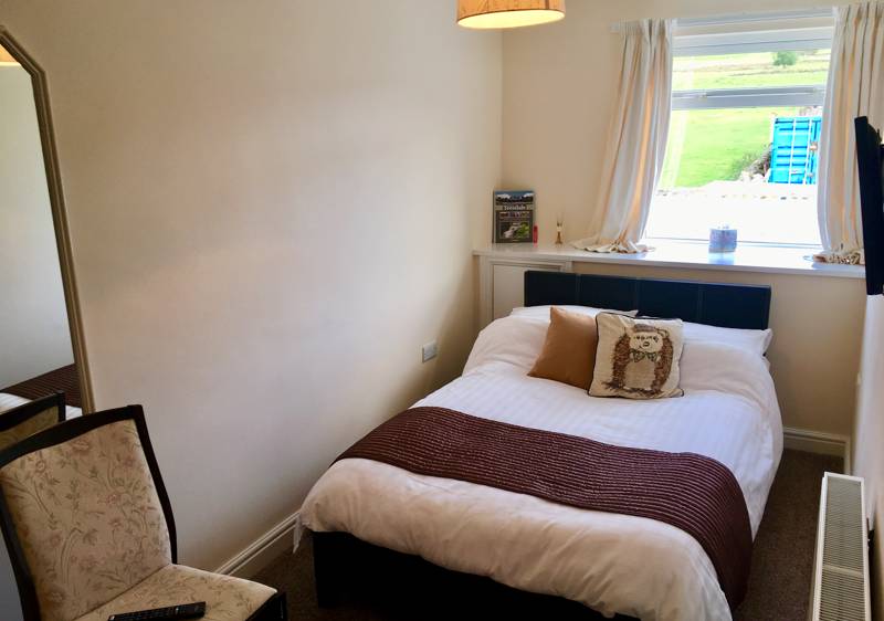 Twin/Double en-suite room