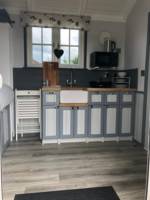 Little Bo Peeps Shepherdess' Hut (Sleeps 2)