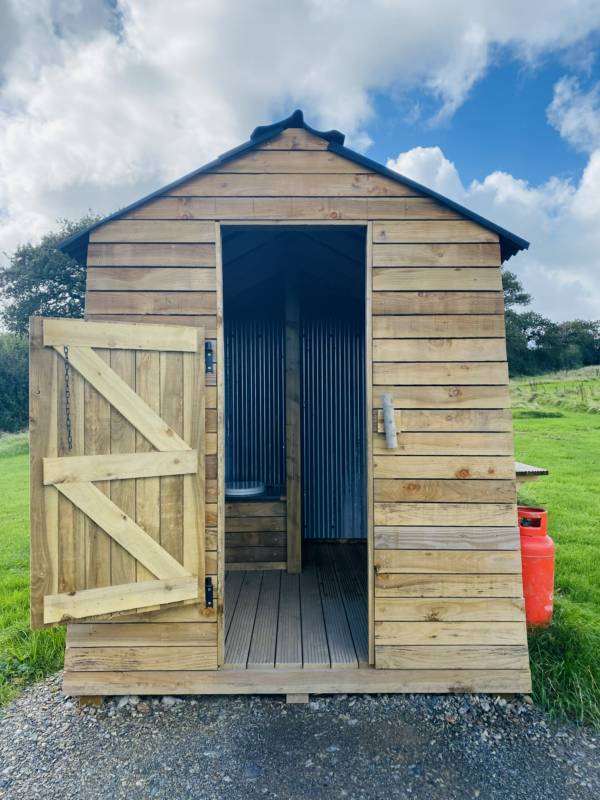 Fudge - Ensuite Campervan or Tent Pitch