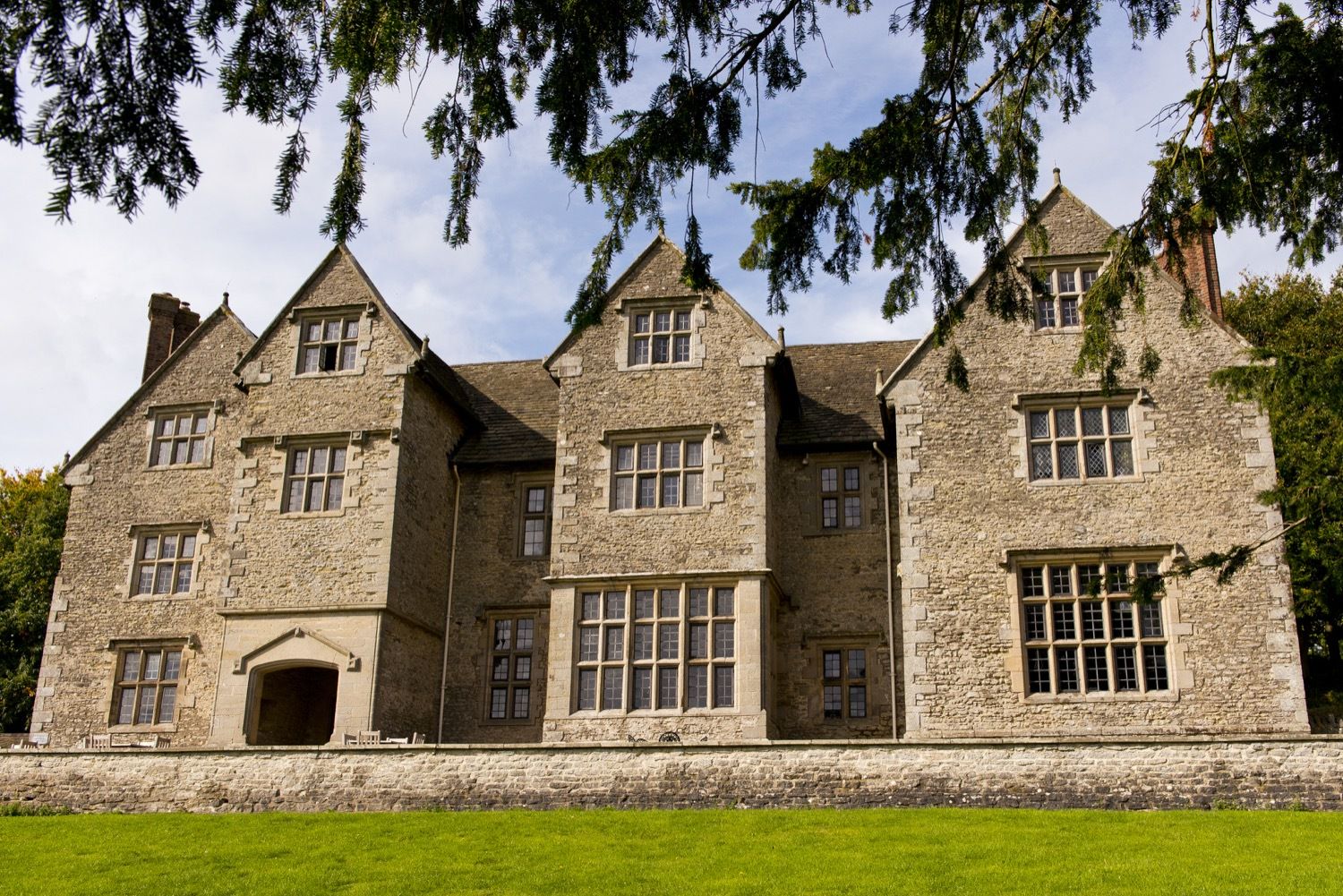 Hostels in Shropshire holidays at Cool Places