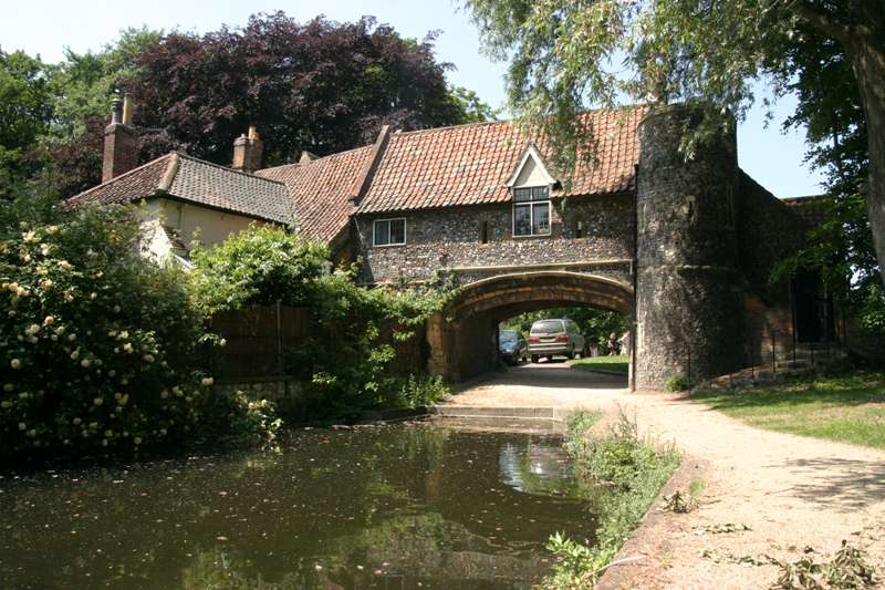 Pull’s Ferry to Elm Hill Walk