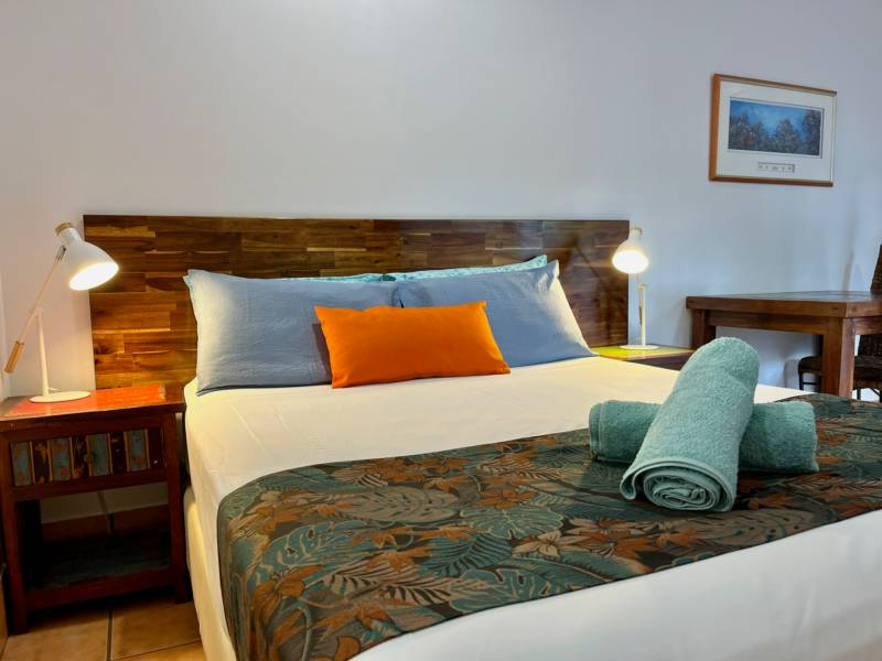 Rainforest Queen Room