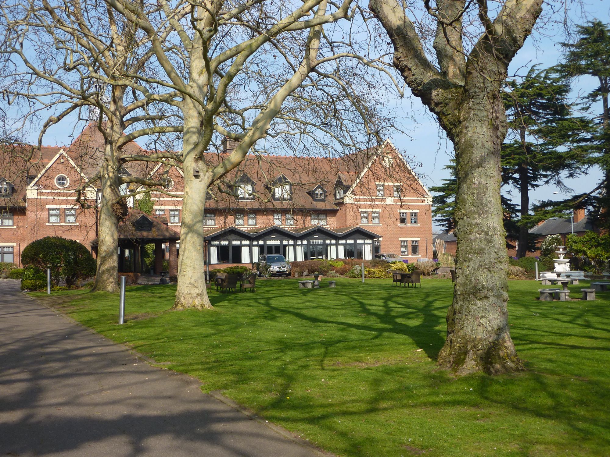 Hotels in England holidays at Cool Places