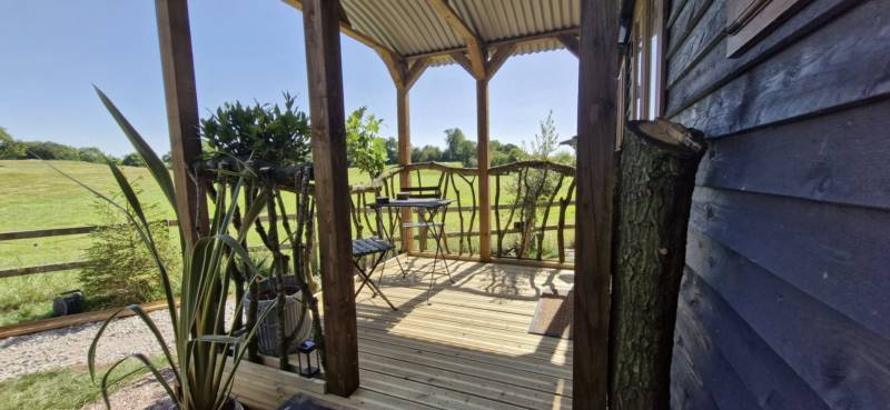 THE PHEASANTS LODGE (shepherds hut)