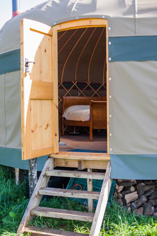 Oak Yurt - 18ft with outdoor kitchen