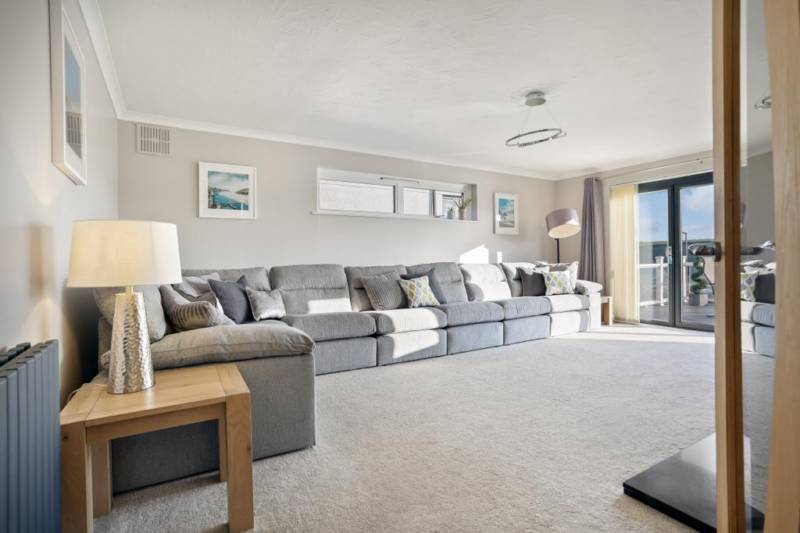 Master Bedroom + Second Bedroom - Off Peak