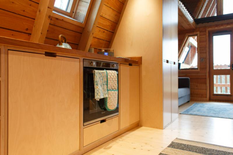 'Flint' the woodland den