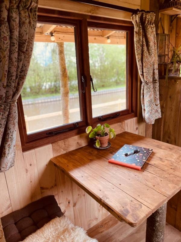 Canalside Cabin