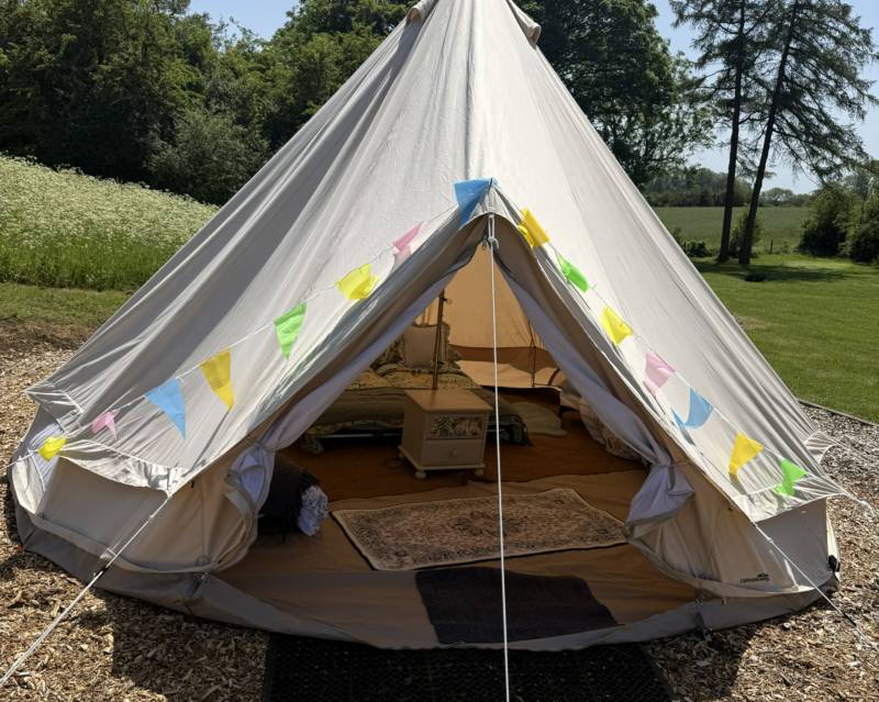 Glamping Bell Tent 01