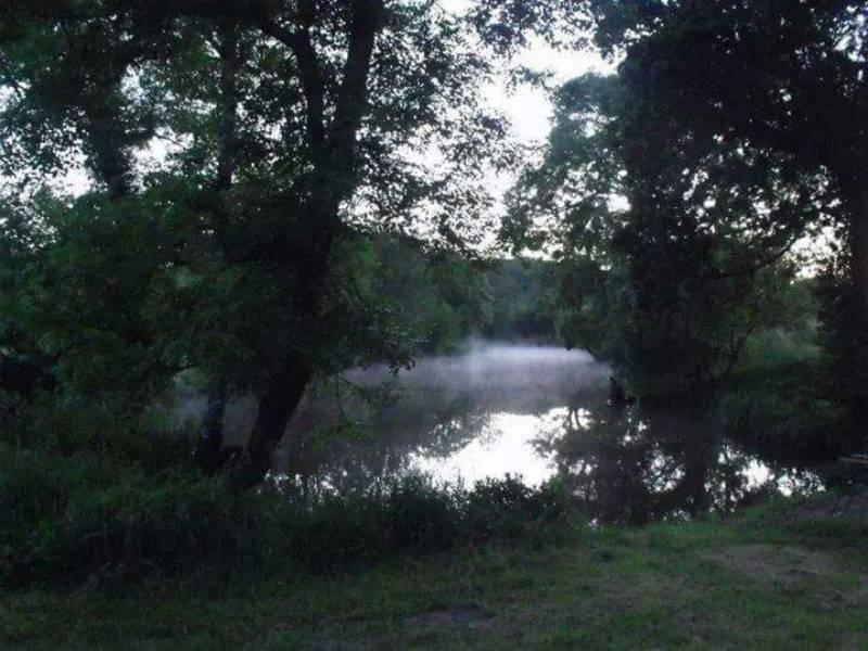 Bell Tent Sleeps upto 5