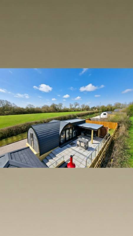 NEW Executive - Woodpecker View
