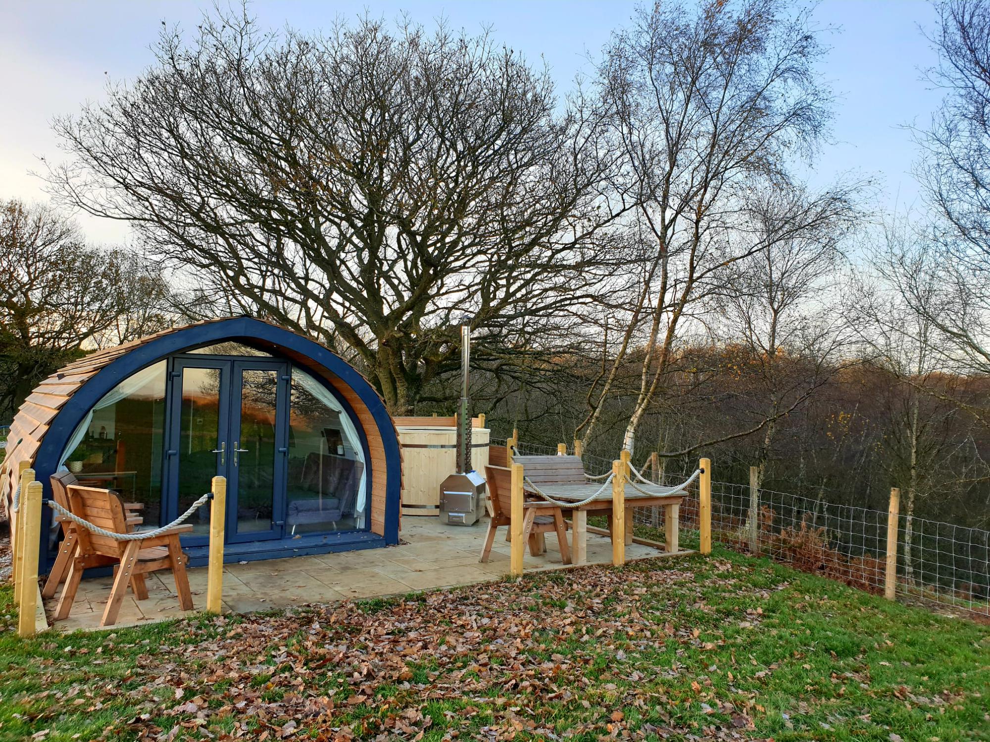 Glamping in Chesterfield – Glampingly