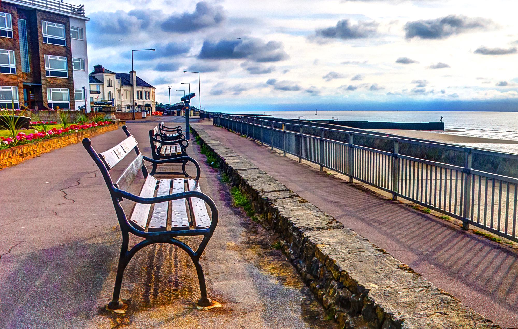 Walton-on-the-Naze Camping | Campsites Near Walton-on-the-Naze, Essex