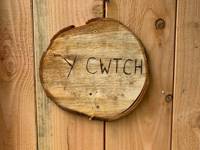Y Cwtch