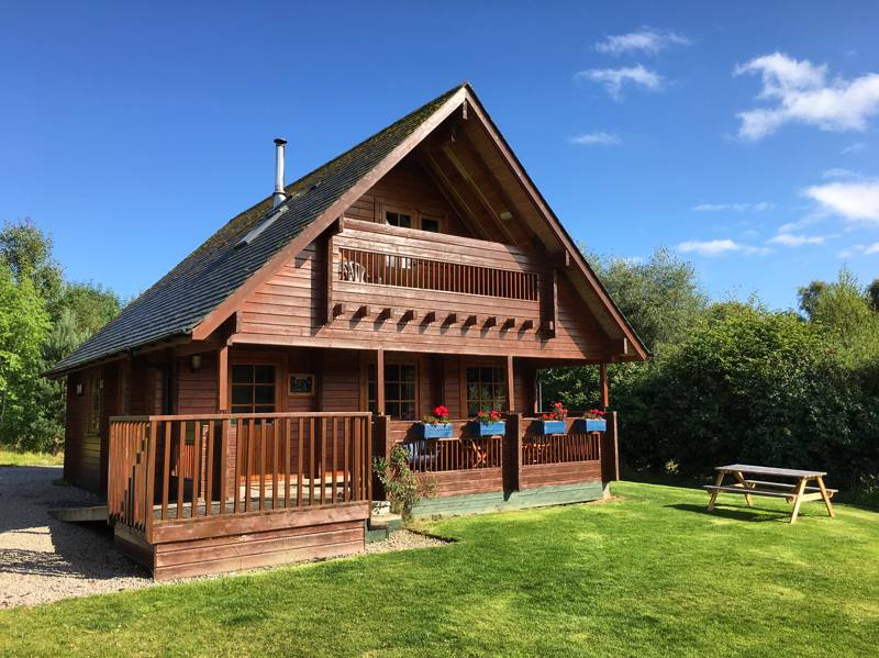 Woodland Cabins Lodges Best Uk Cabins In The Woods Cool Places To Stay In The Uk