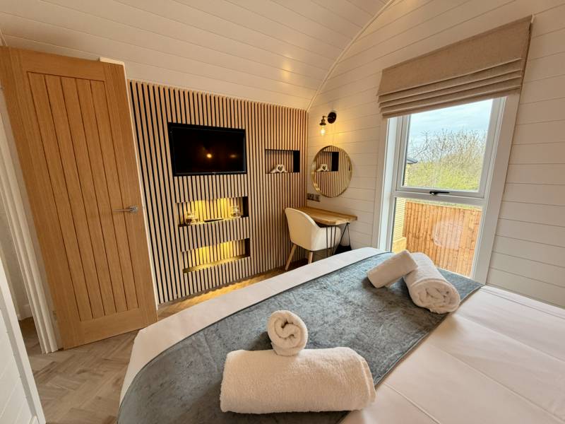 NEW Executive - Woodpecker View