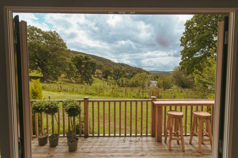 The Twitcher - Luxury Dog-Friendly Cabin