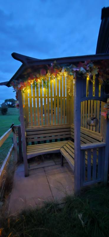 THE PHEASANTS LODGE (shepherds hut)