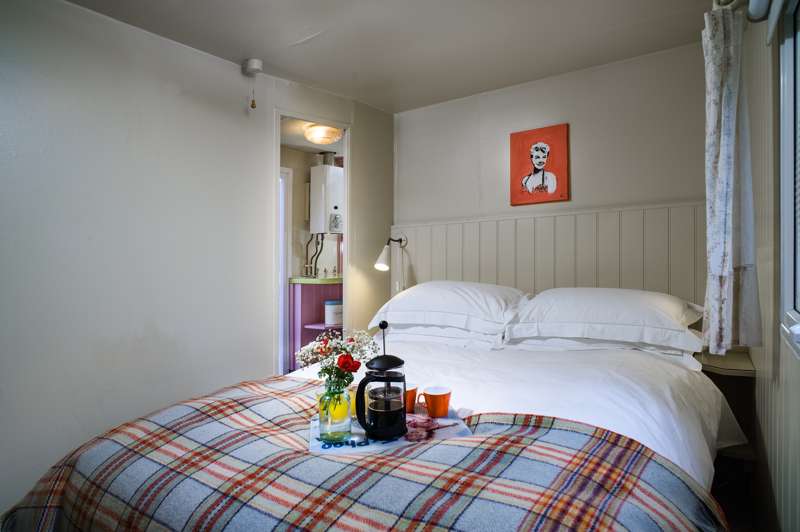 Glamavan (price for up to 5 guests)