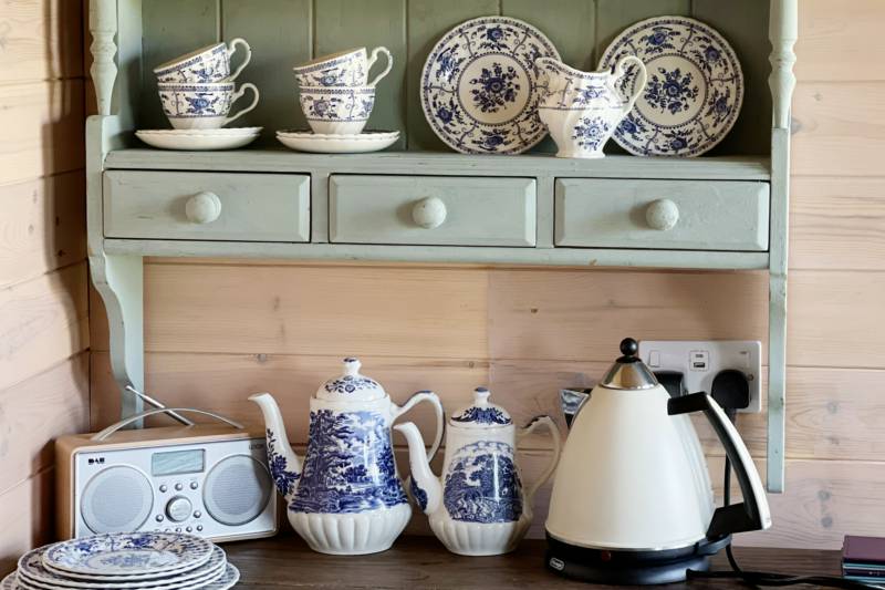 Lakeside Nuthatch Cabin