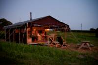 Canvas Lodge With Farmhouse Shower - sleeps 6