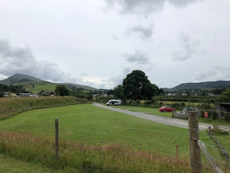 Non-electric grass pitch