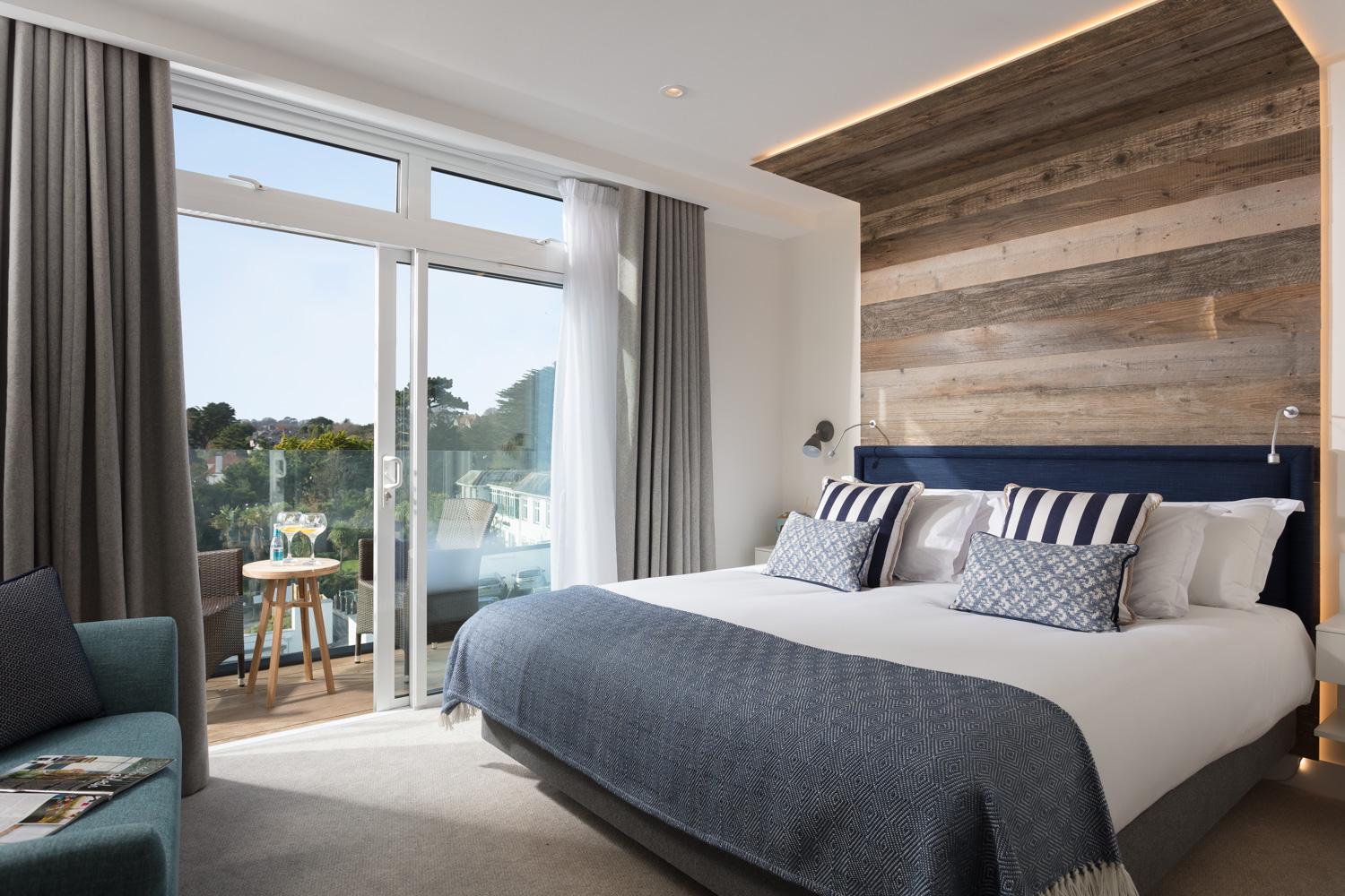 Hotels in Falmouth holidays at Cool Places