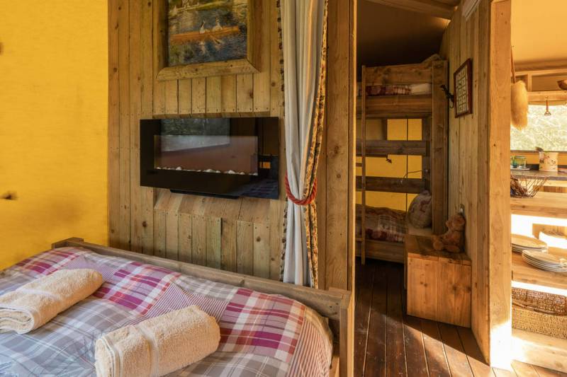 Birdsong Safari Tent