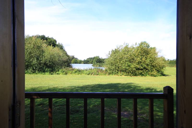 Lakeside Nuthatch Cabin