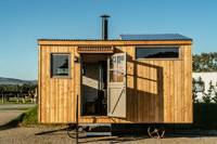 Stylish Carmarthenshire cabin