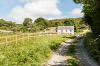 Shepherds hut set amid Wales' dramatic Black Mountains