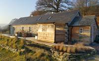 Gwydw-hw / Owl Glamping barn