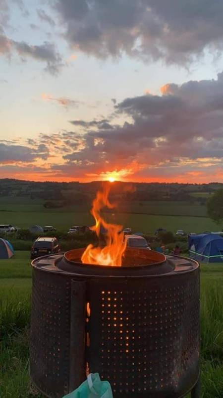 Family Tent/ SMALL Campervan/ elec' pitch