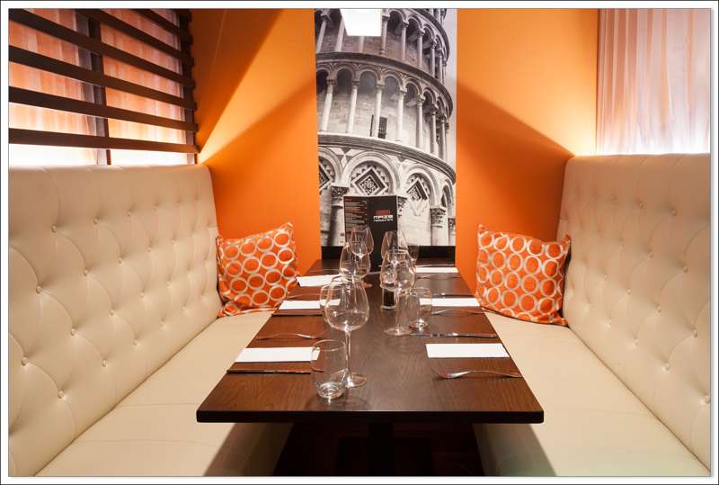 Maze Restaurant & Bar