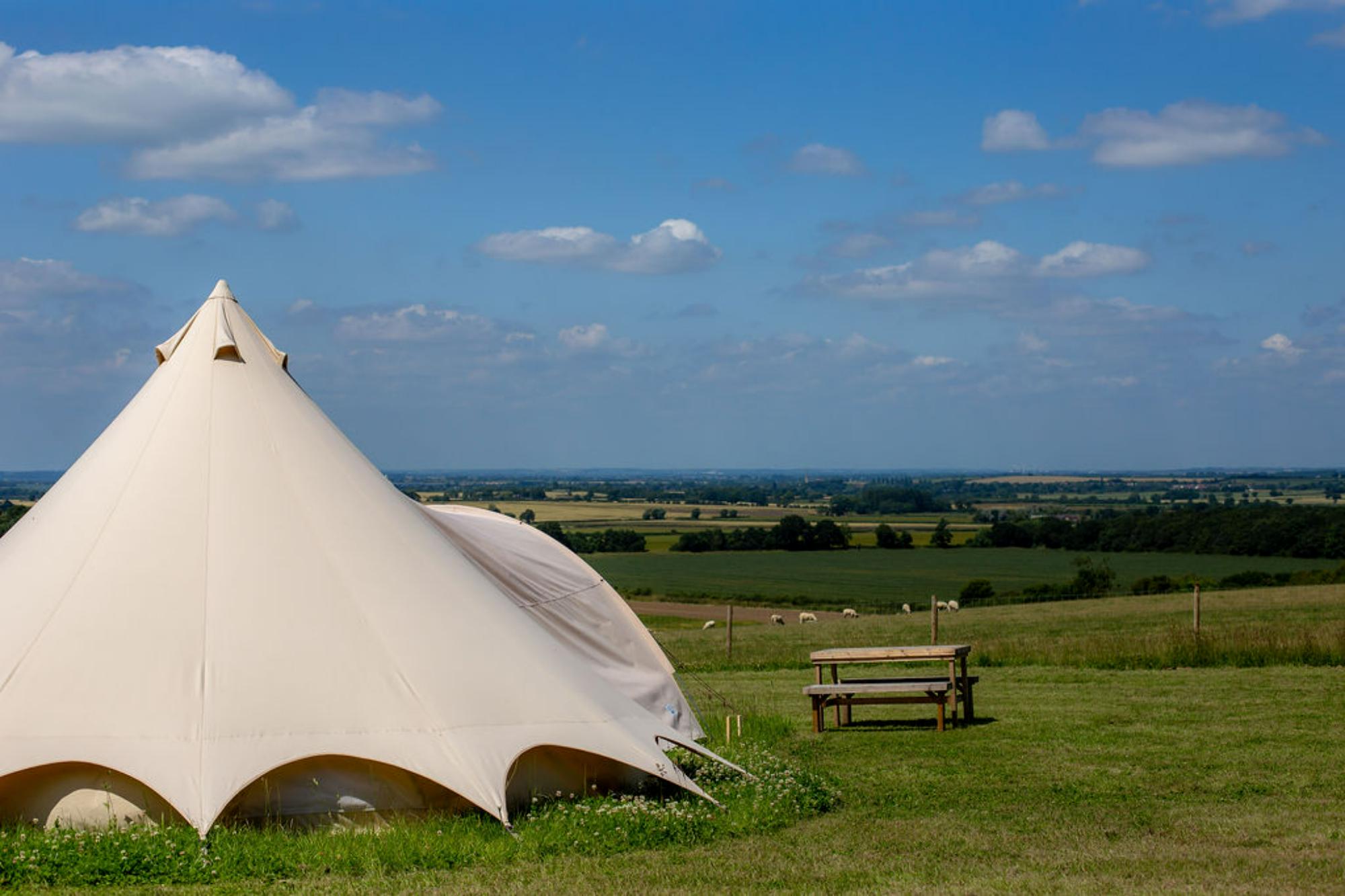 Glamping in Grantham – Glampingly