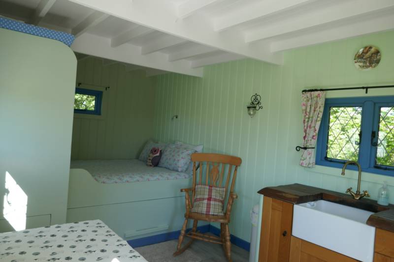 The Drovers Hut and hot tub