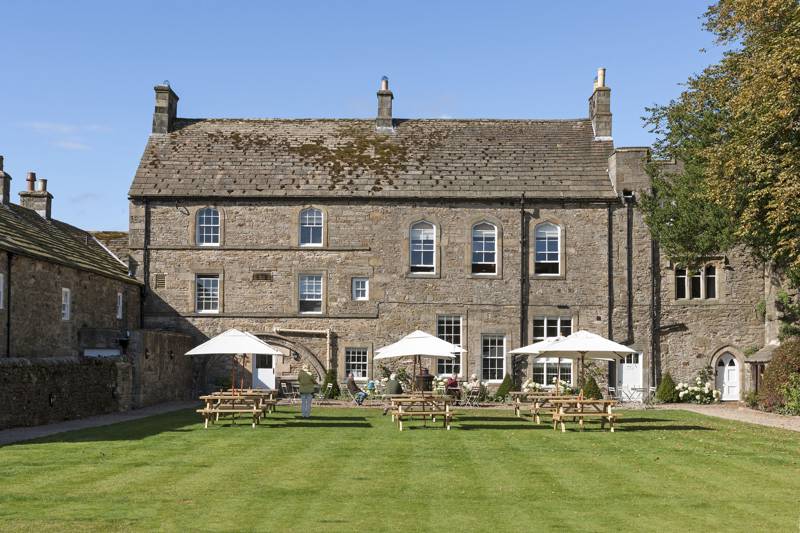 Lord Crewe Arms The Square Blanchland DH8 9SP