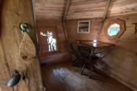 "Cerf" Deer Tree House
