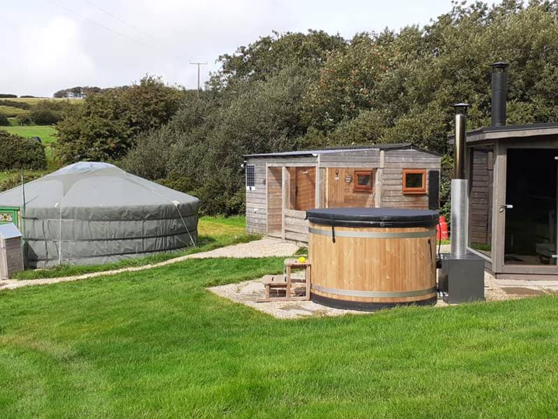 Yurt, set in a secluded spot with hot tub and sauna 