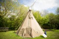 Medium Tipi 2 - Village Field
